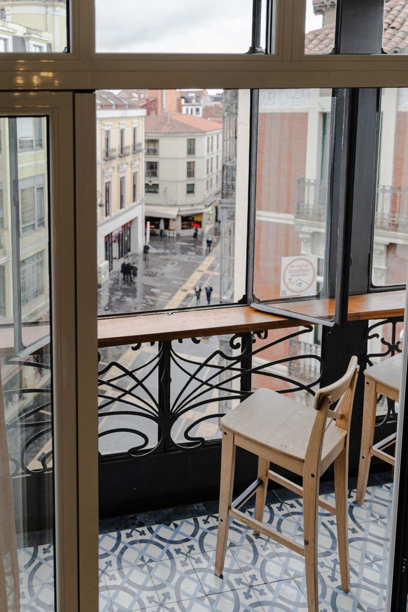 Leon Hostel Ngoại thất bức ảnh